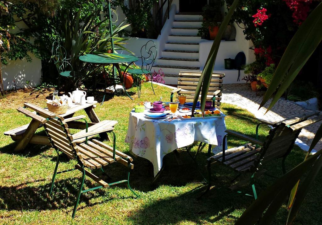 Uma Casa A Beira Sol Bed & Breakfast Lagos Bagian luar foto