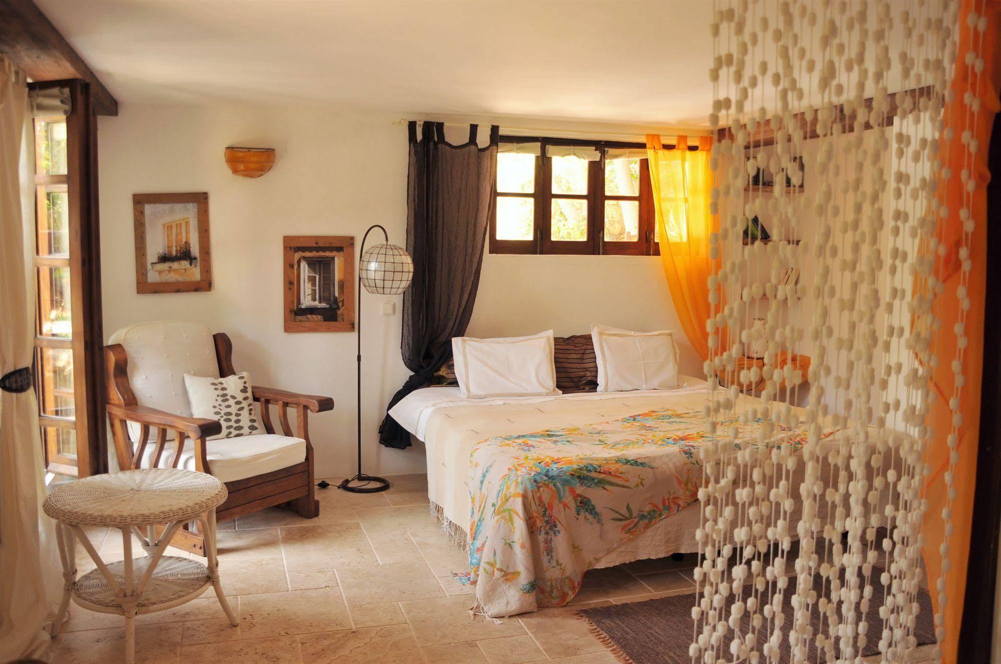 Uma Casa A Beira Sol Bed & Breakfast Lagos Bagian luar foto
